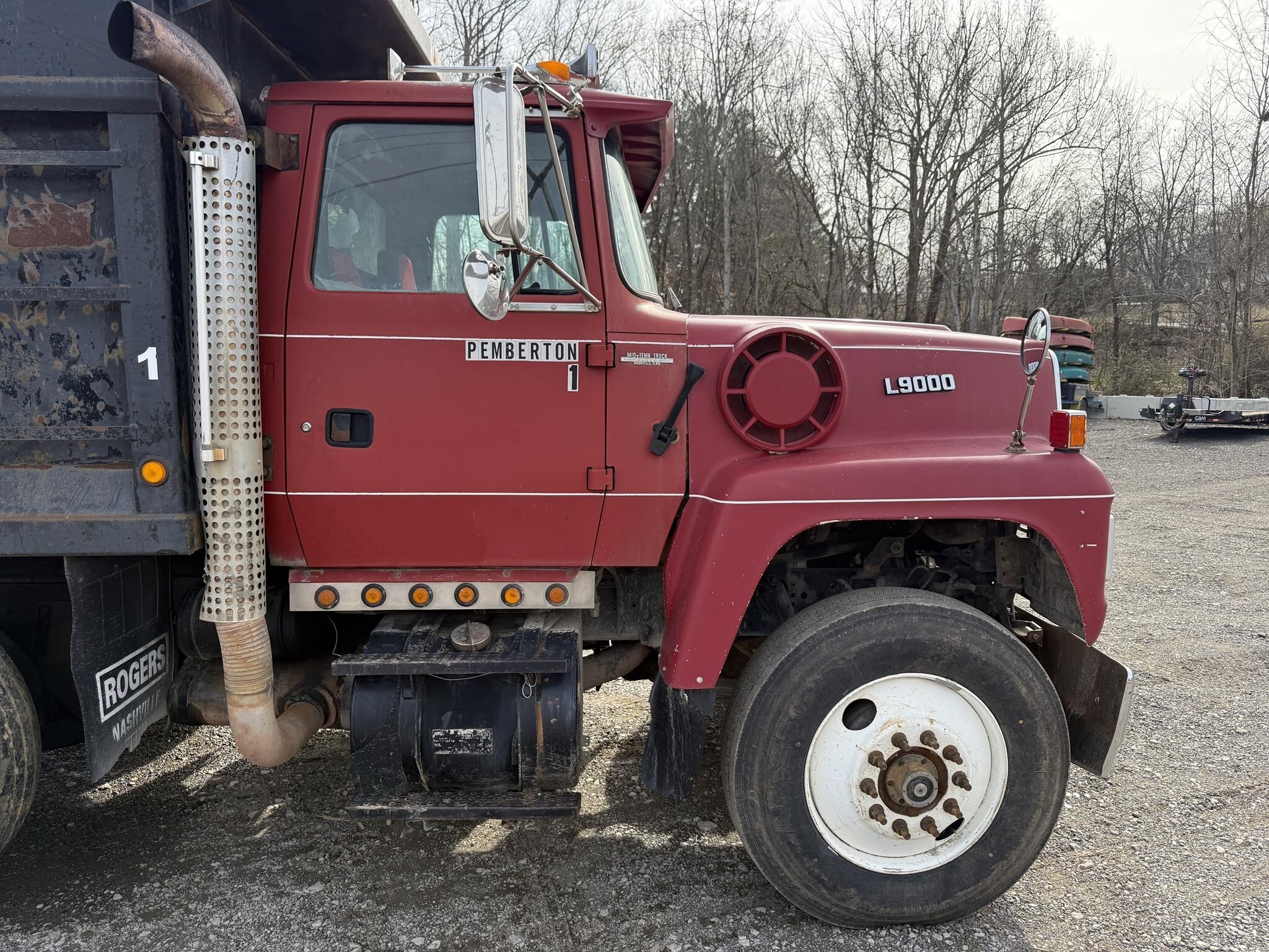 1995 Ford LT9000 Semi Trucks/Trailer