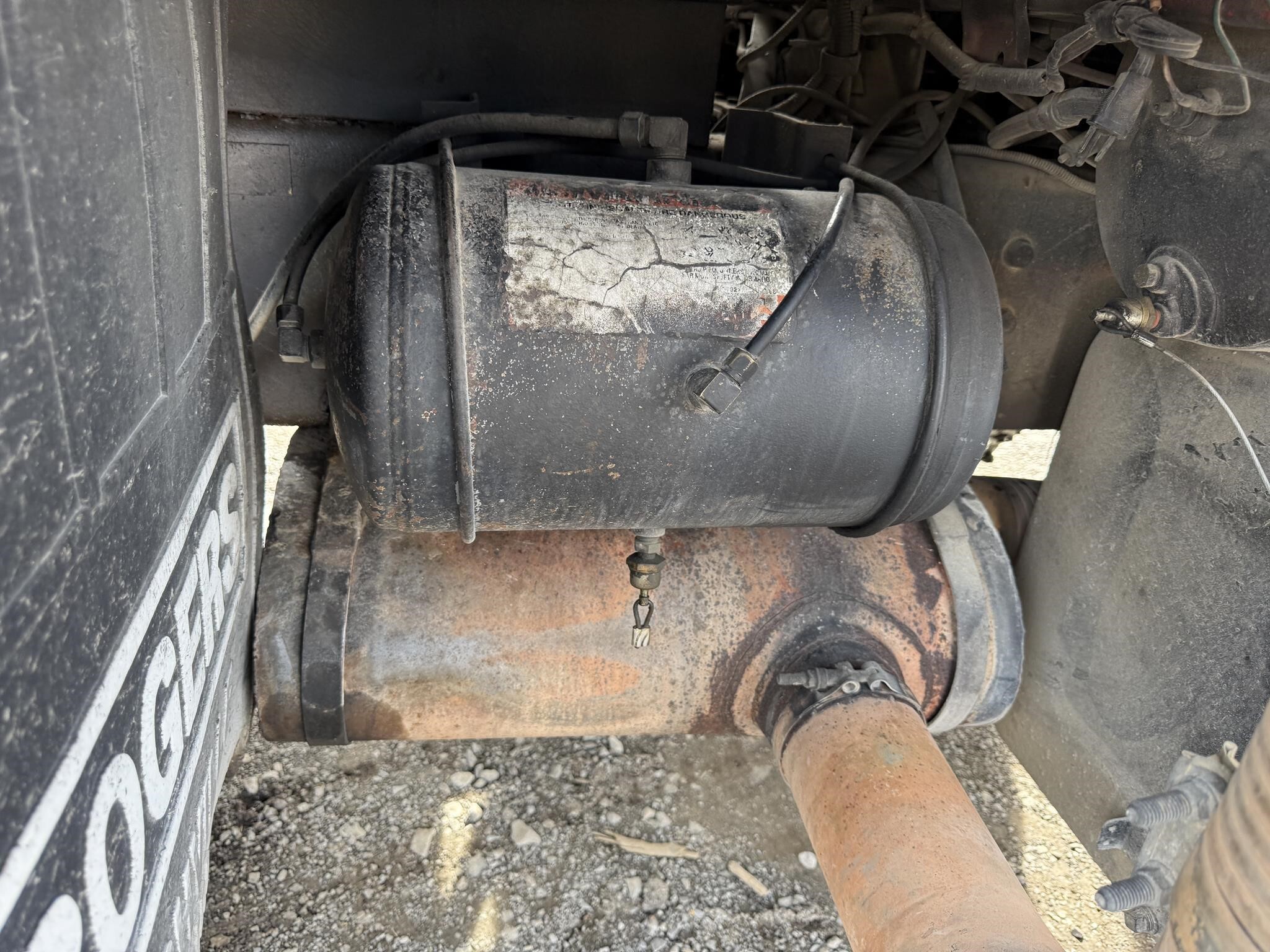 1995 Ford LT9000 Semi Trucks/Trailer