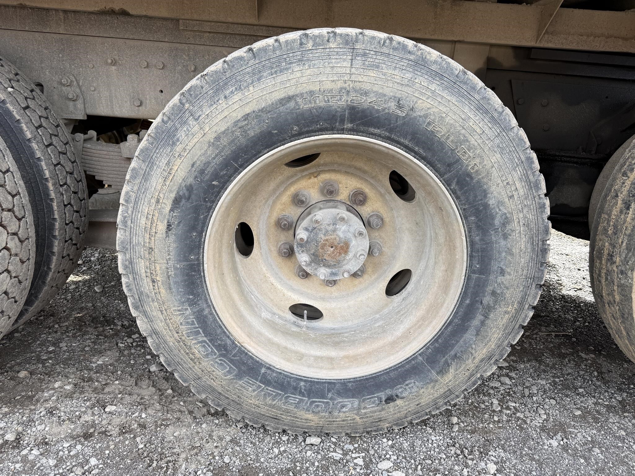 1995 Ford LT9000 Semi Trucks/Trailer