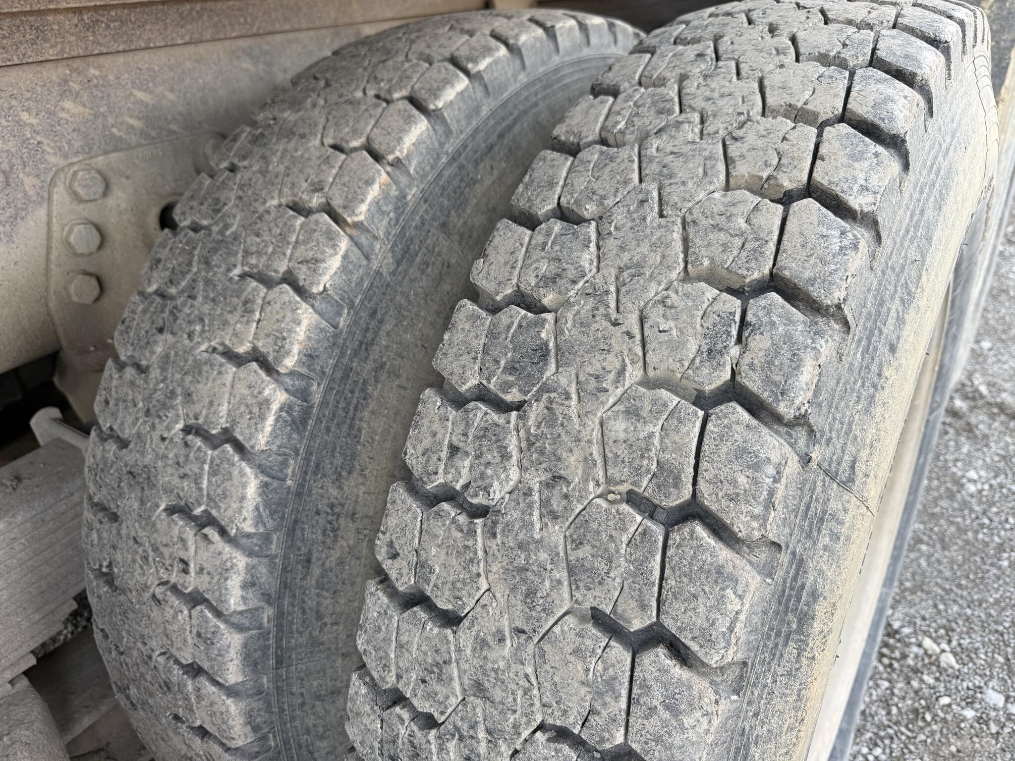 1995 Ford LT9000 Semi Trucks/Trailer