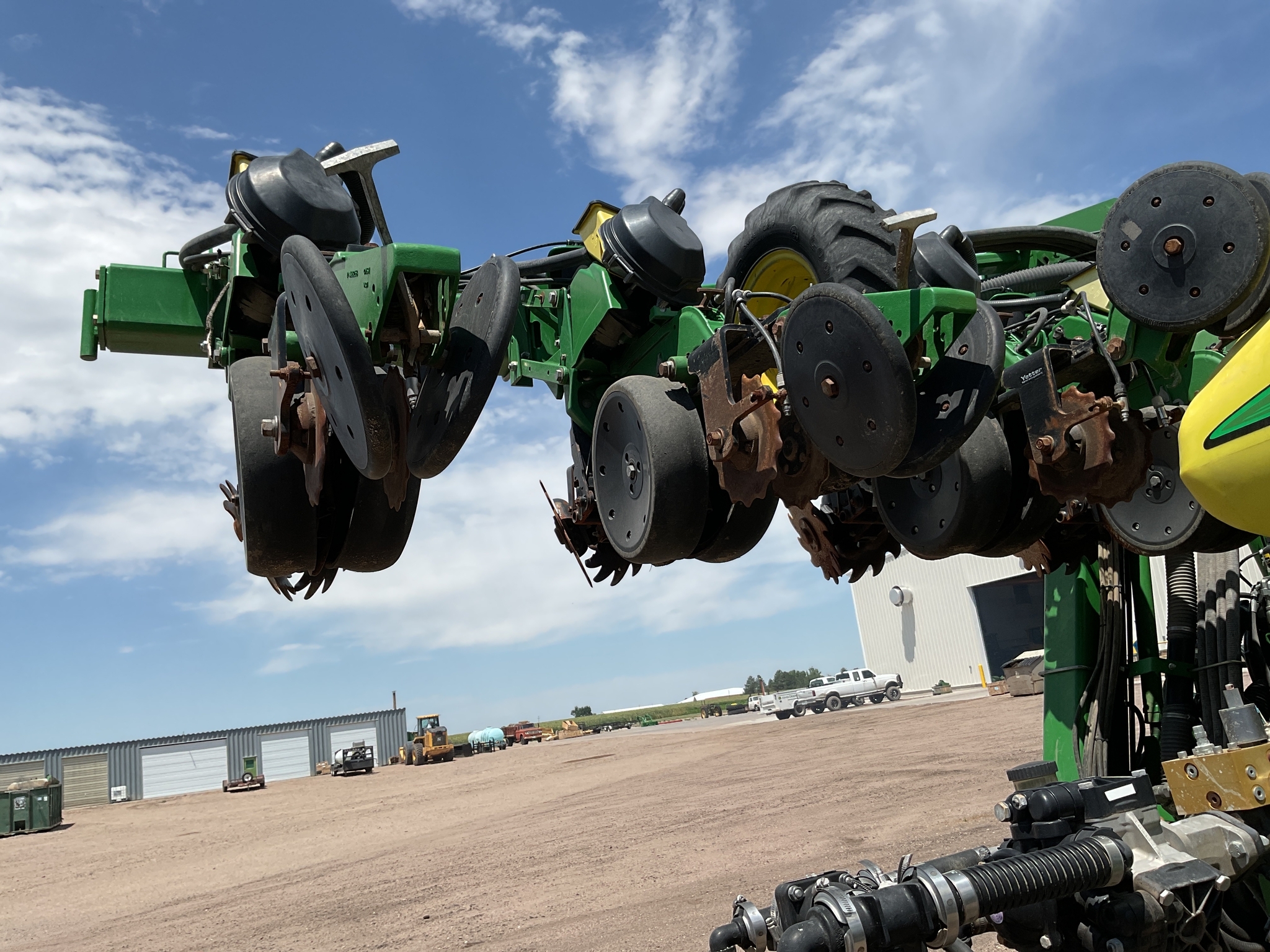 2016 John Deere 1725 CCS Planter