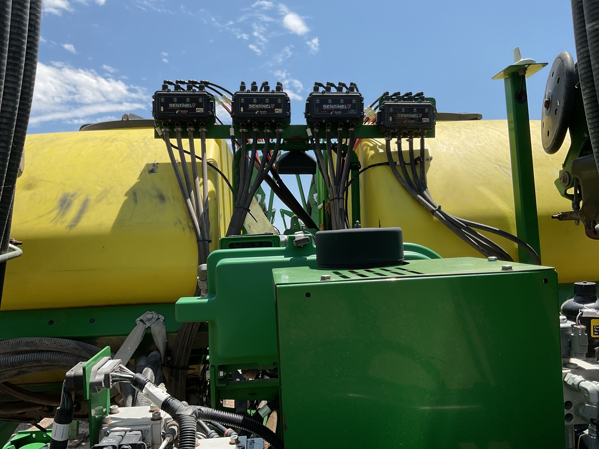 2016 John Deere 1725 CCS Planter