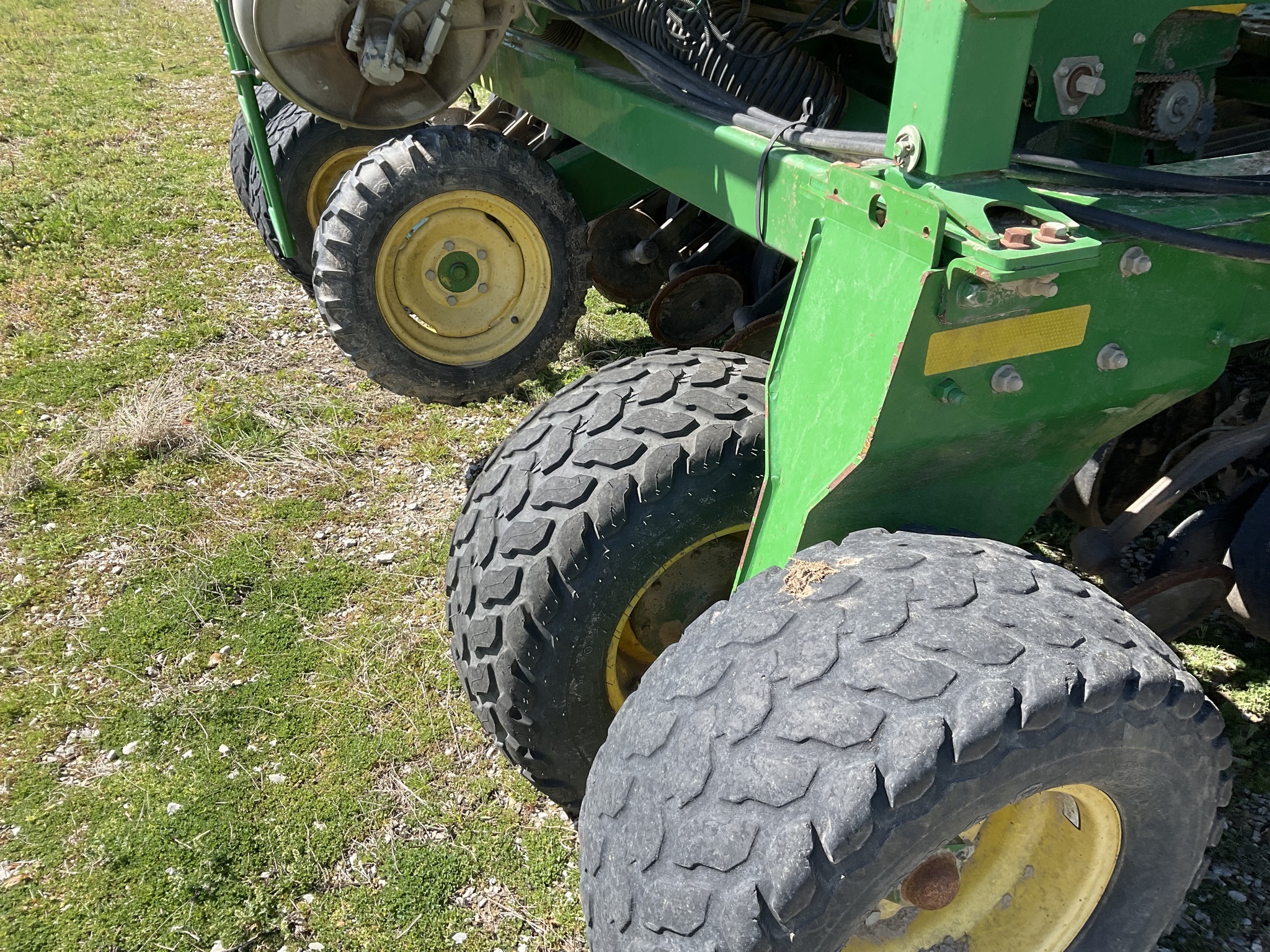 2012 John Deere 1990 Air Seeder
