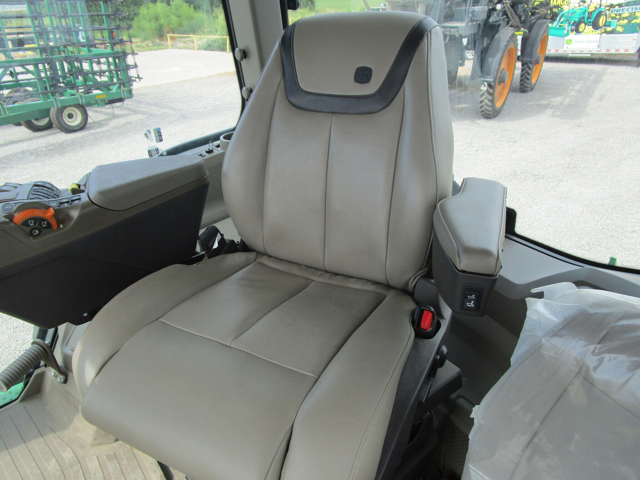 2021 John Deere 8R 280 Tractor