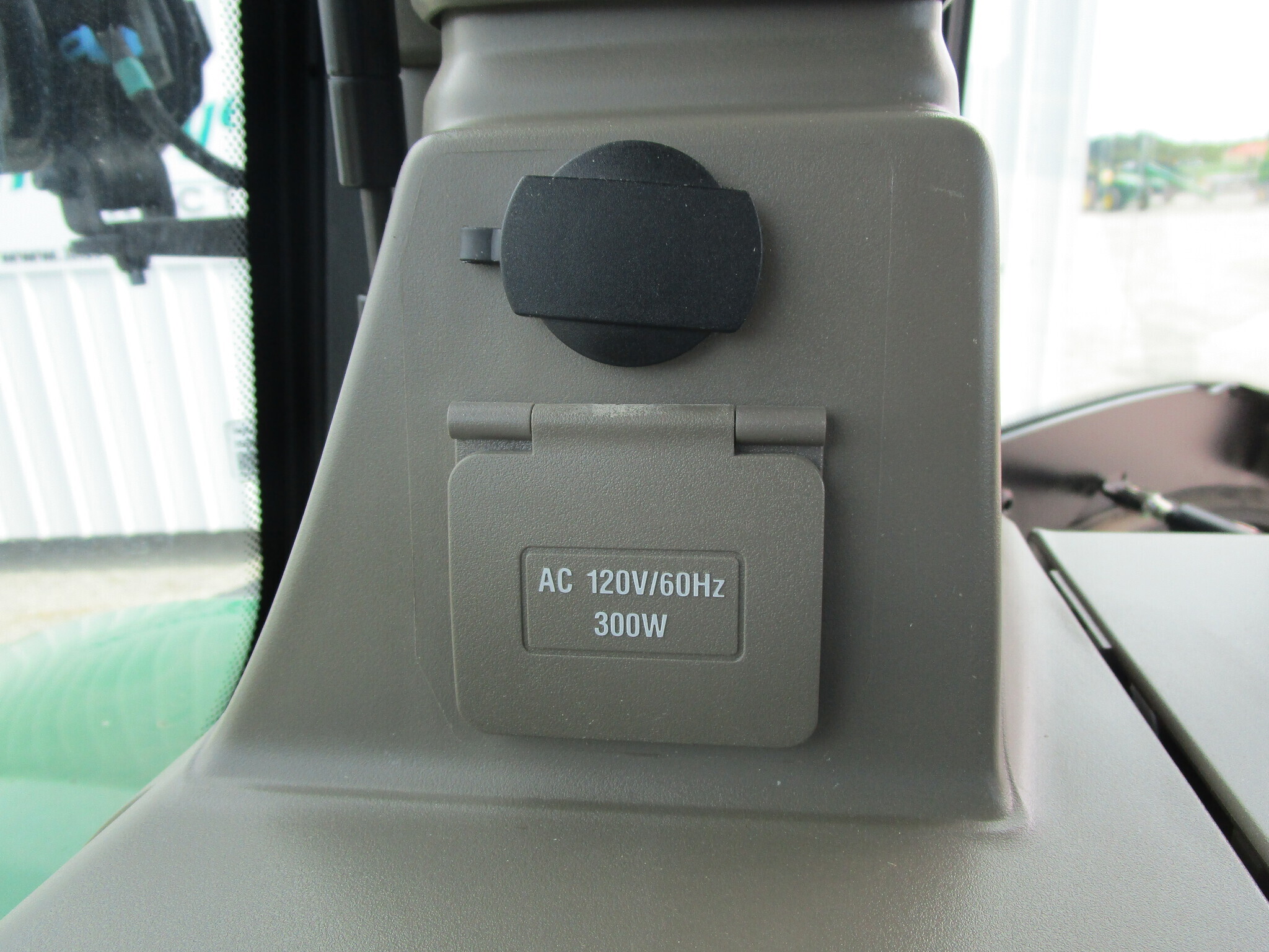 2021 John Deere 8R 280 Tractor