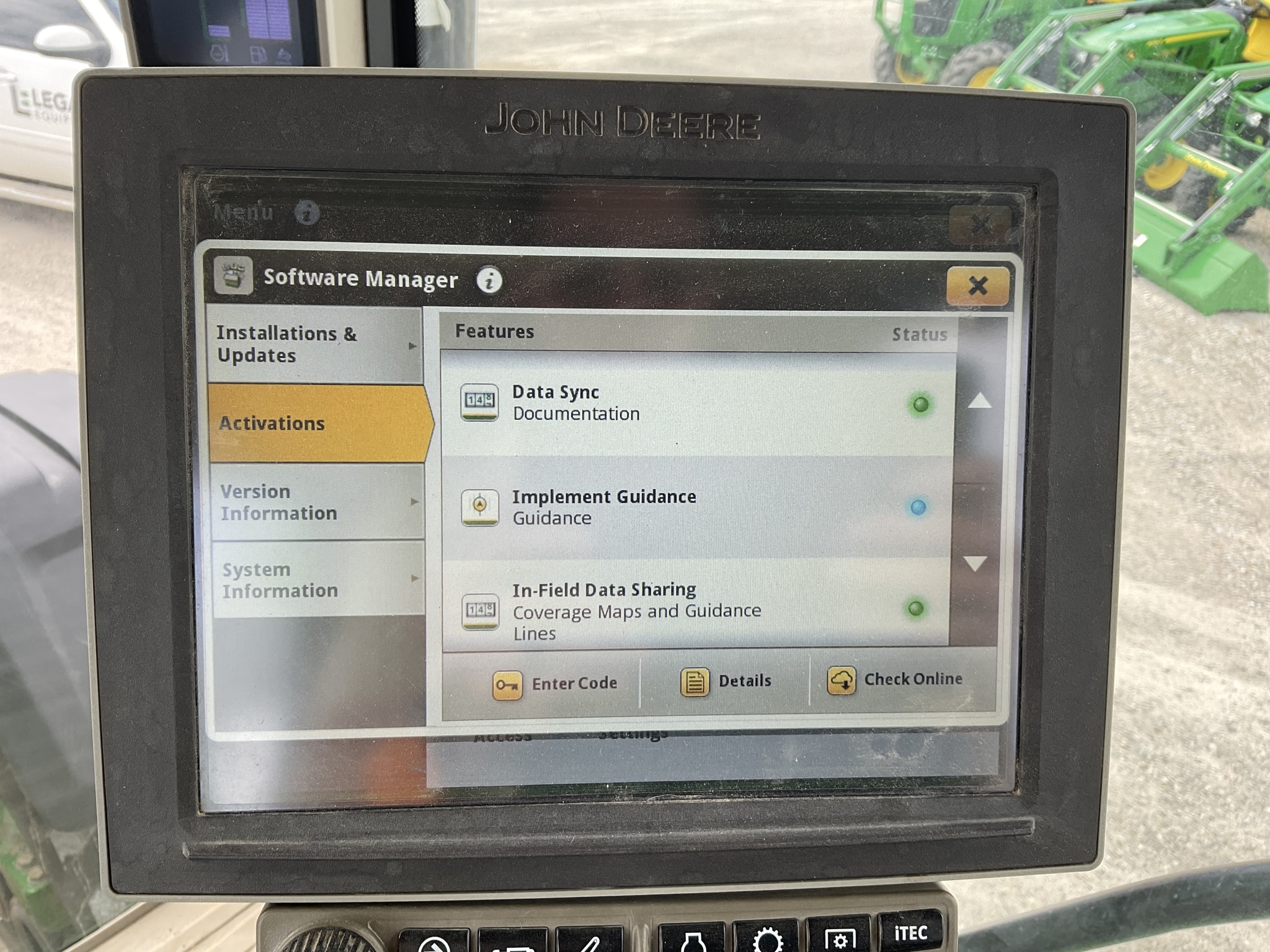 2022 John Deere 8RX 340 Tractor