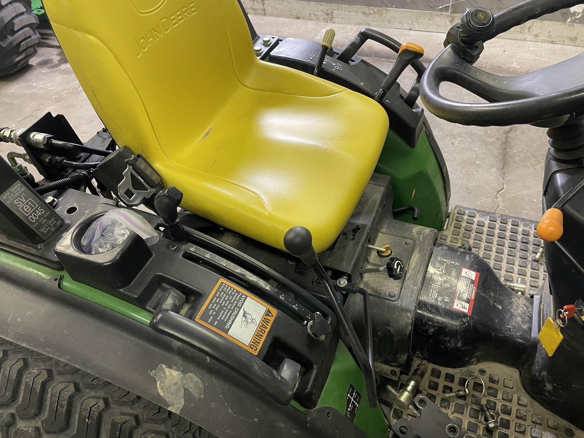 2015 John Deere 2032R Tractor 24,700 Machinery Pete