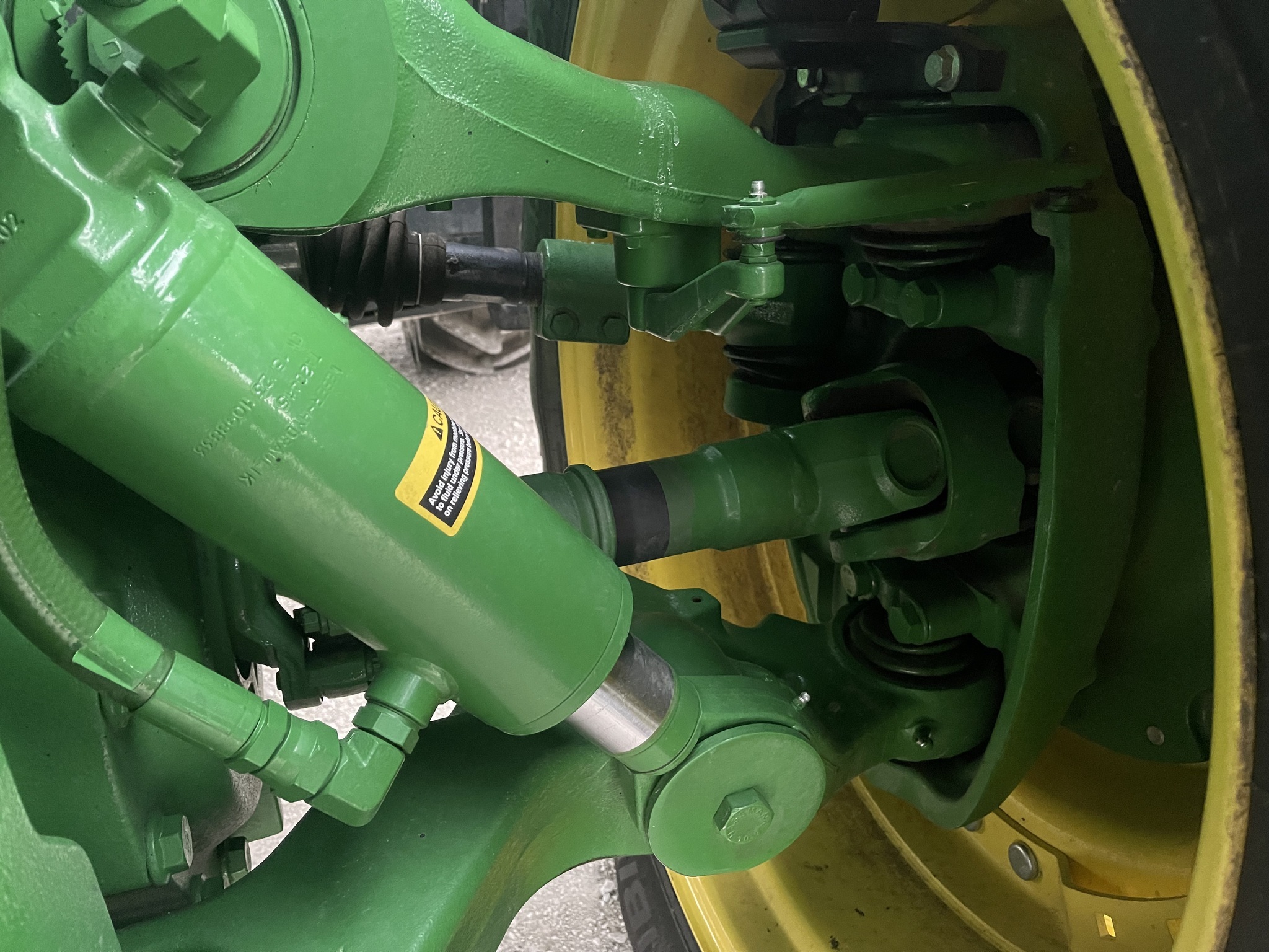 2023 John Deere 8R 370 Tractor