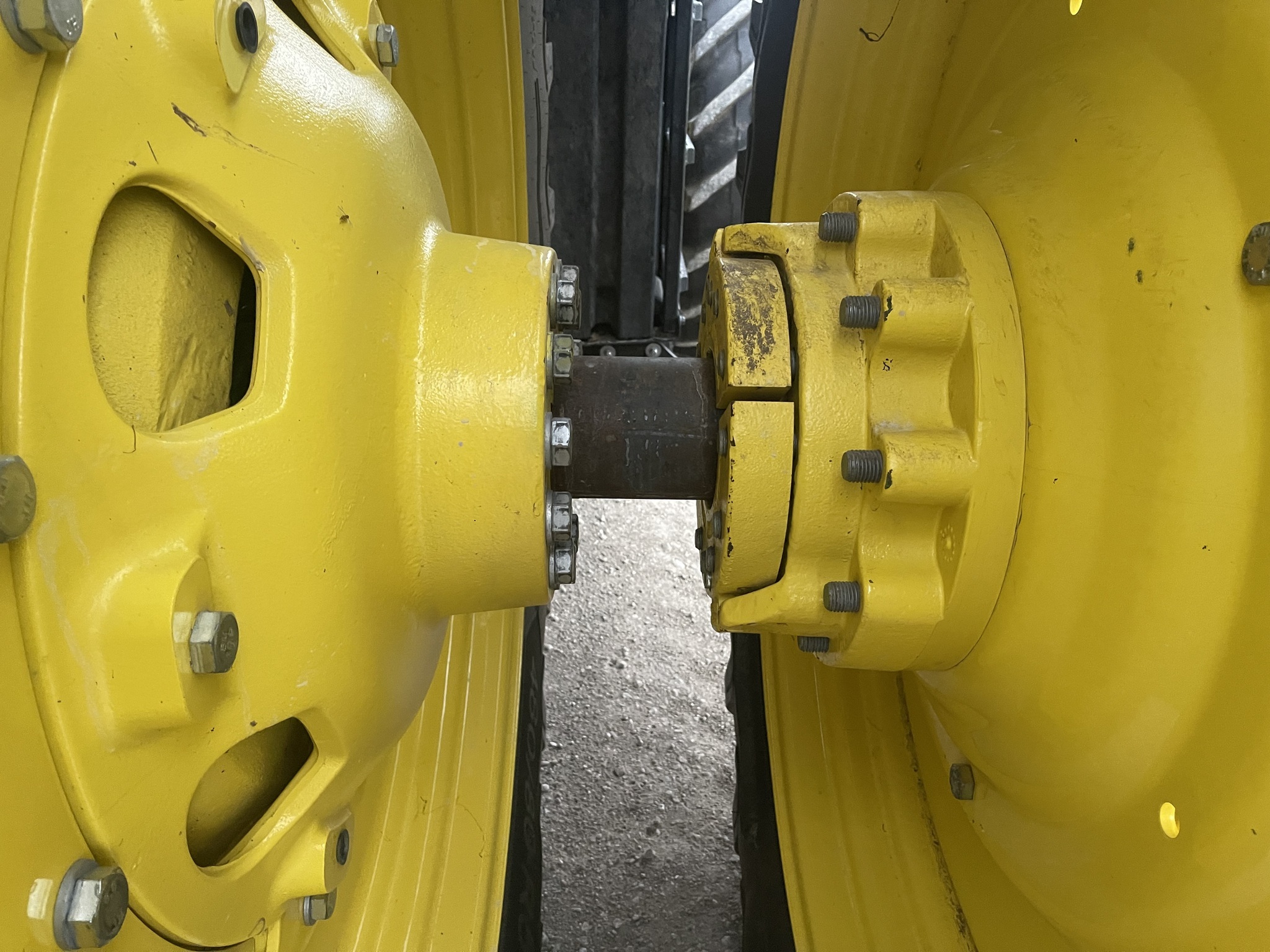 2023 John Deere 8R 370 Tractor