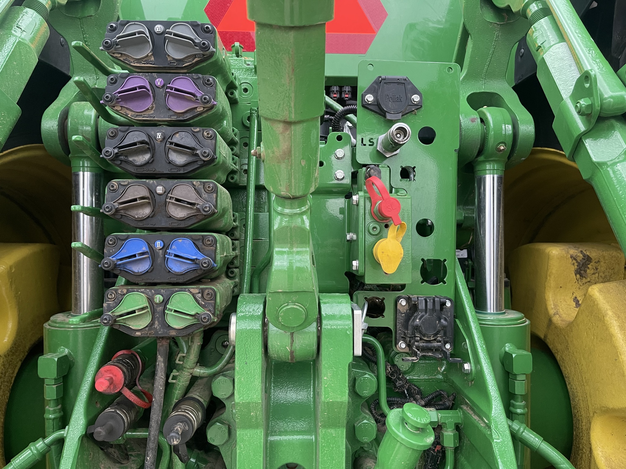 2023 John Deere 8R 370 Tractor