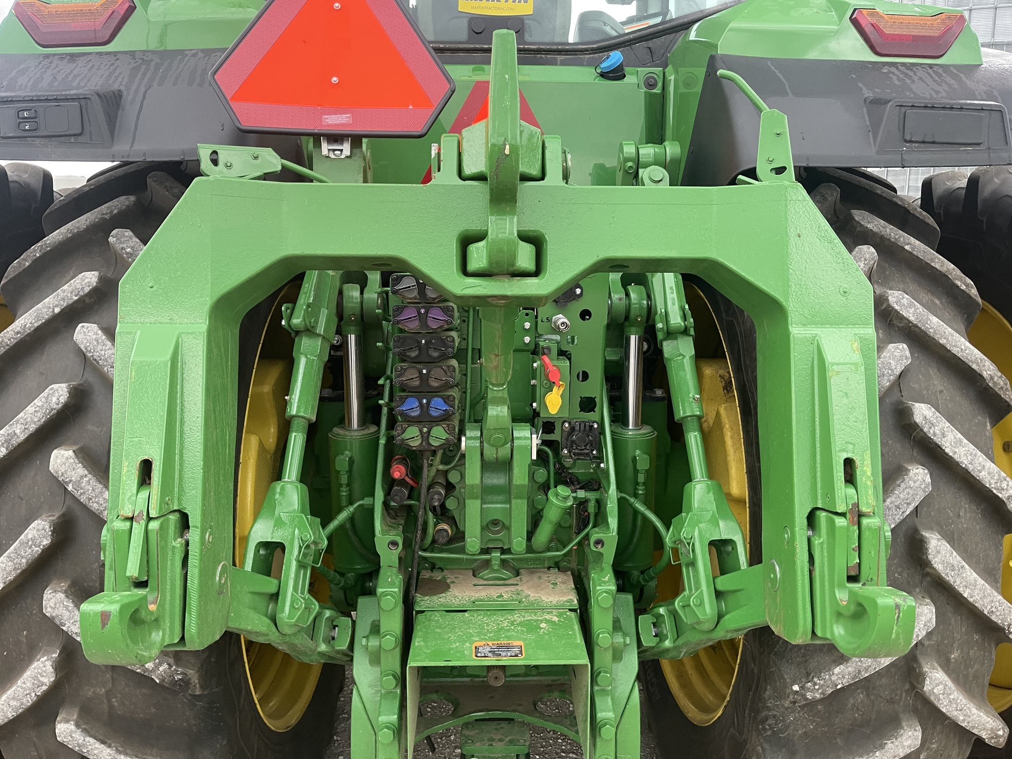 2023 John Deere 8R 370 Tractor