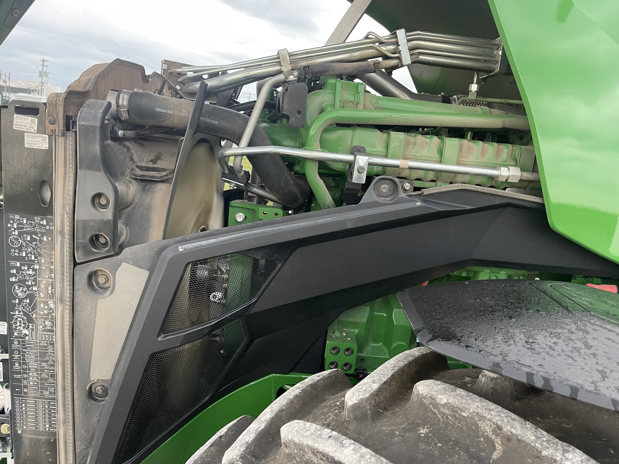 2023 John Deere 8R 370 Tractor