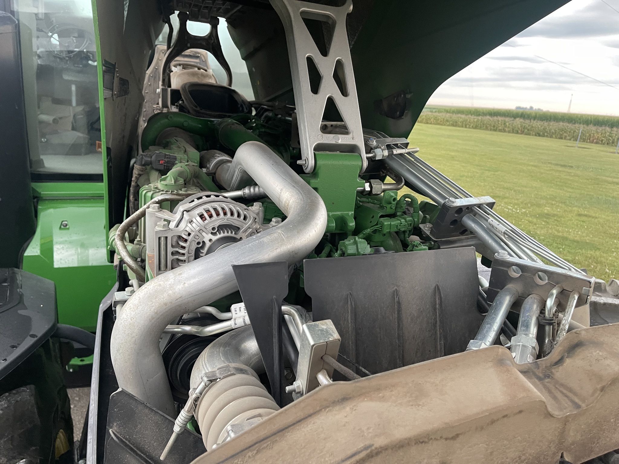 2023 John Deere 8R 370 Tractor
