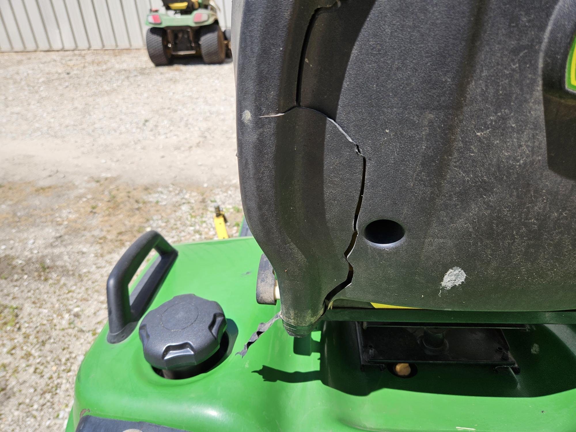 2015 John Deere X734 Lawn Mower
