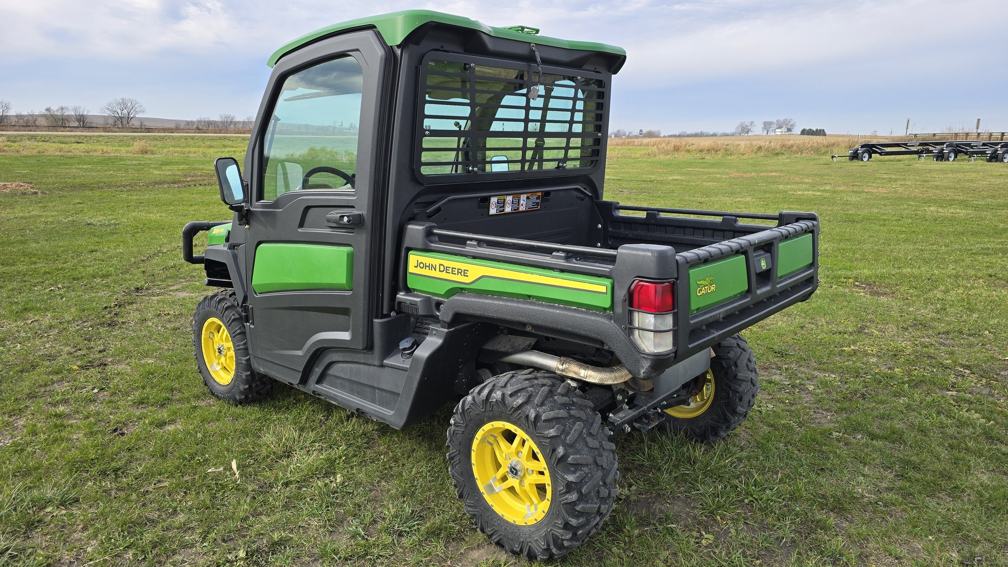 2021 John Deere XUV835R ATVs and Utility Vehicle