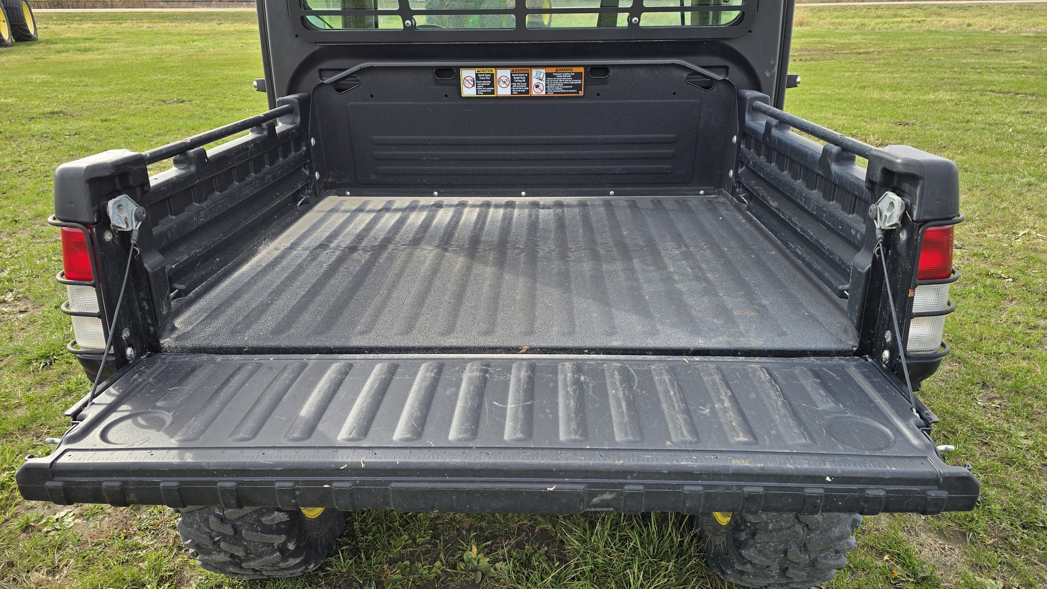 2021 John Deere XUV835R ATVs and Utility Vehicle