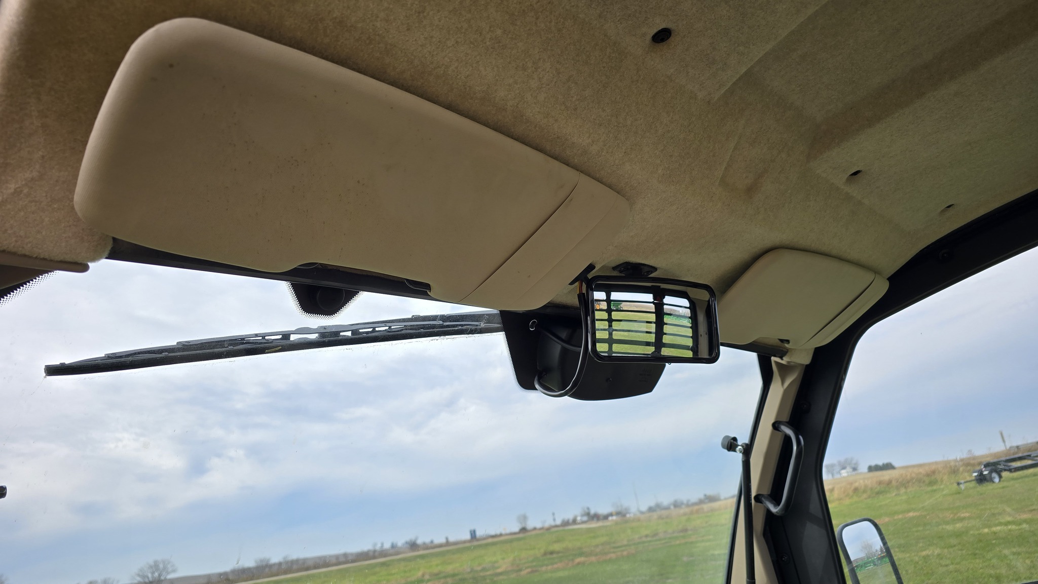 2021 John Deere XUV835R ATVs and Utility Vehicle