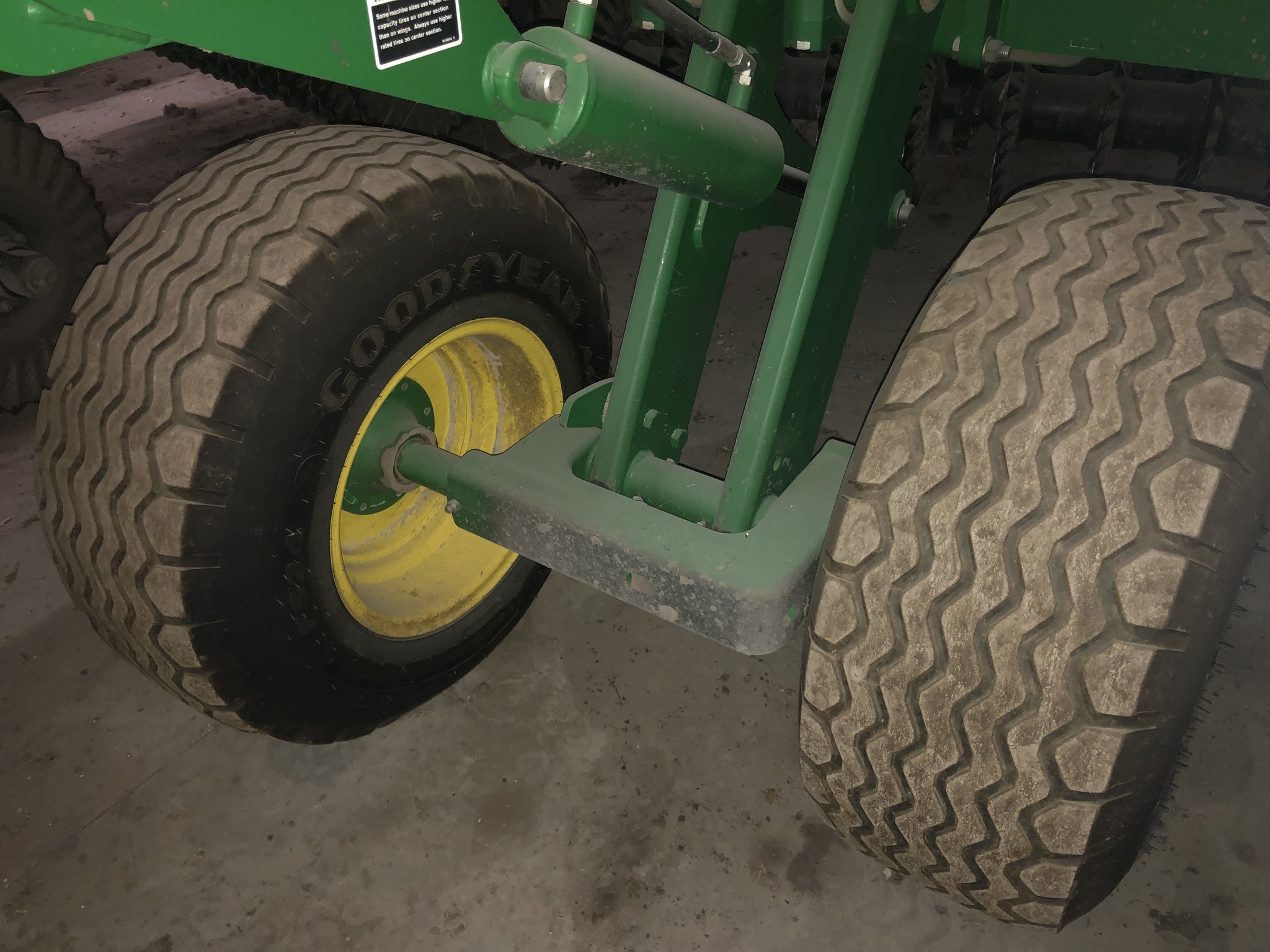 2019 John Deere 2660VT Vertical Tillage