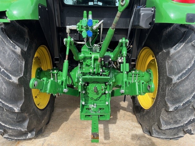 2022 John Deere 5090E Tractor