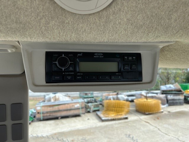 2022 John Deere 5090E Tractor