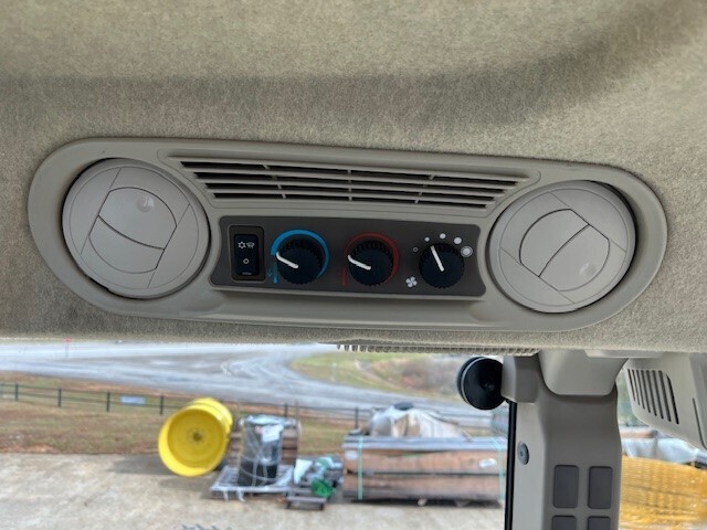 2022 John Deere 5090E Tractor