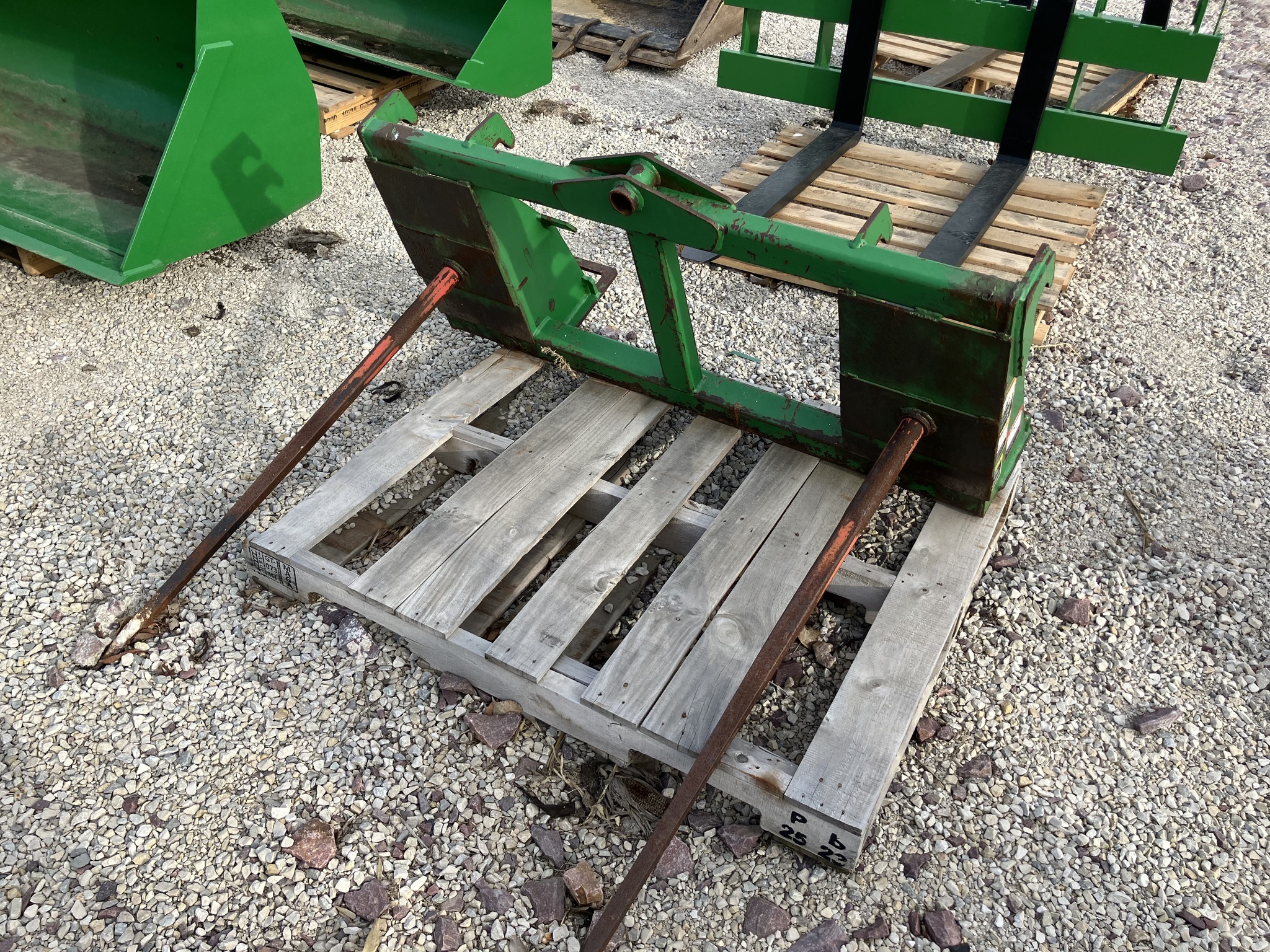  Frontier AB13D Loader and Skid Steer Attachment