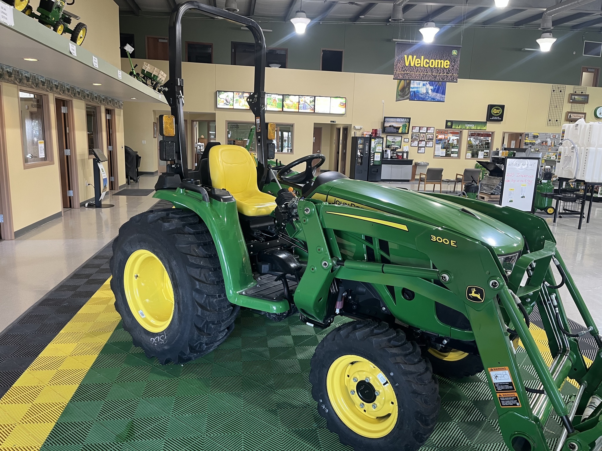 2023 John Deere 3025E Tractor