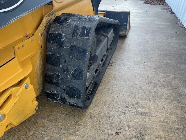 2023 Deere 325G Skid Steer