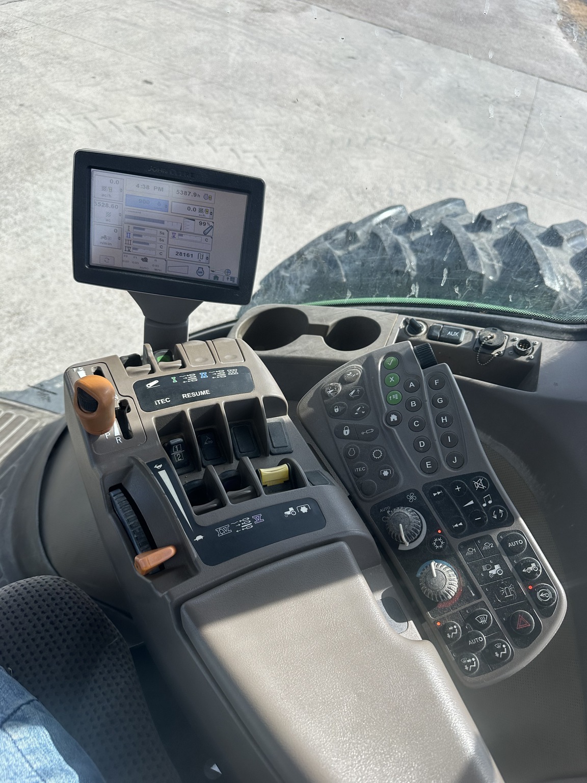 2012 John Deere 8285R Tractor