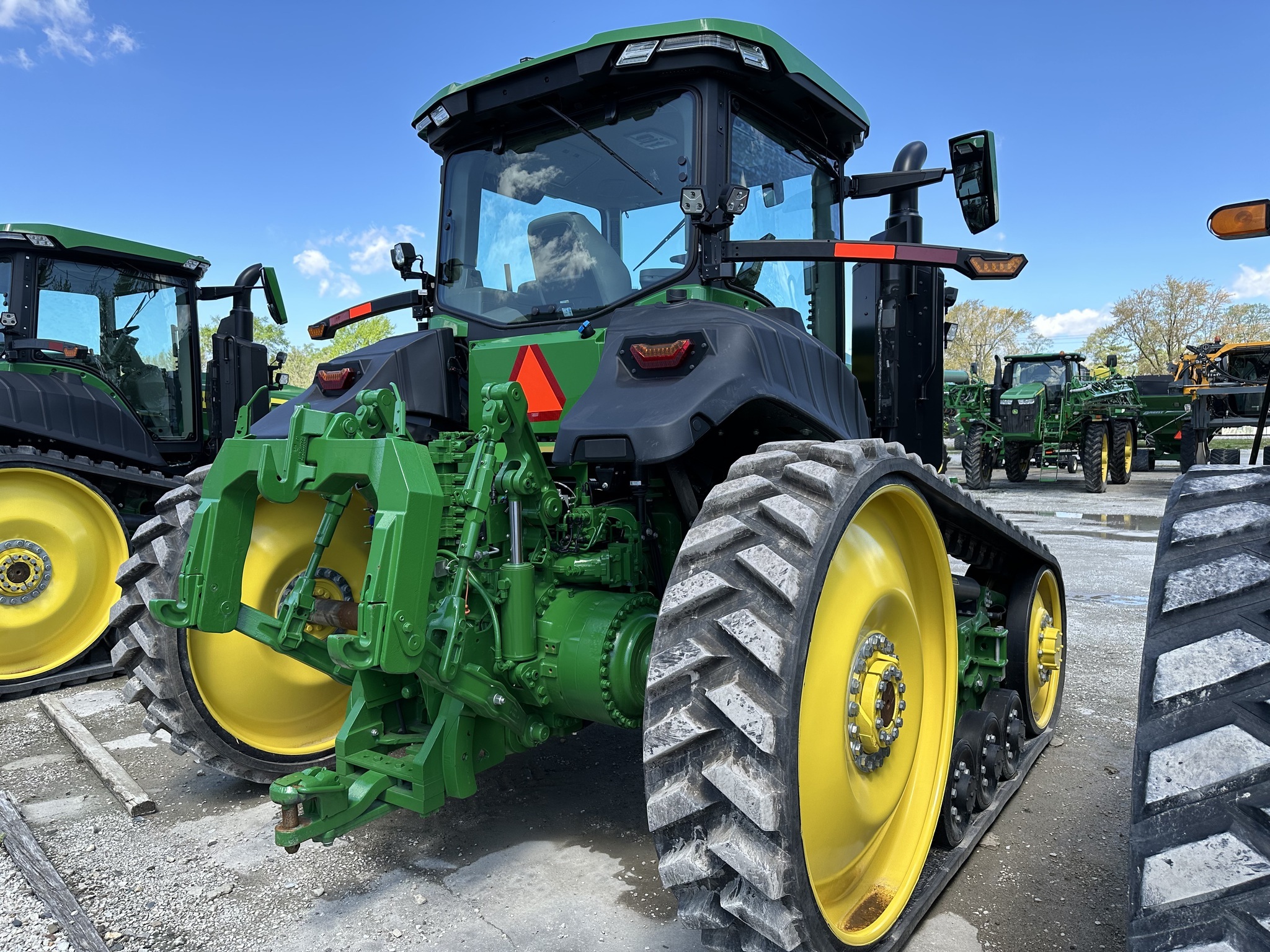 2023 John Deere 8RT 370 Tractor
