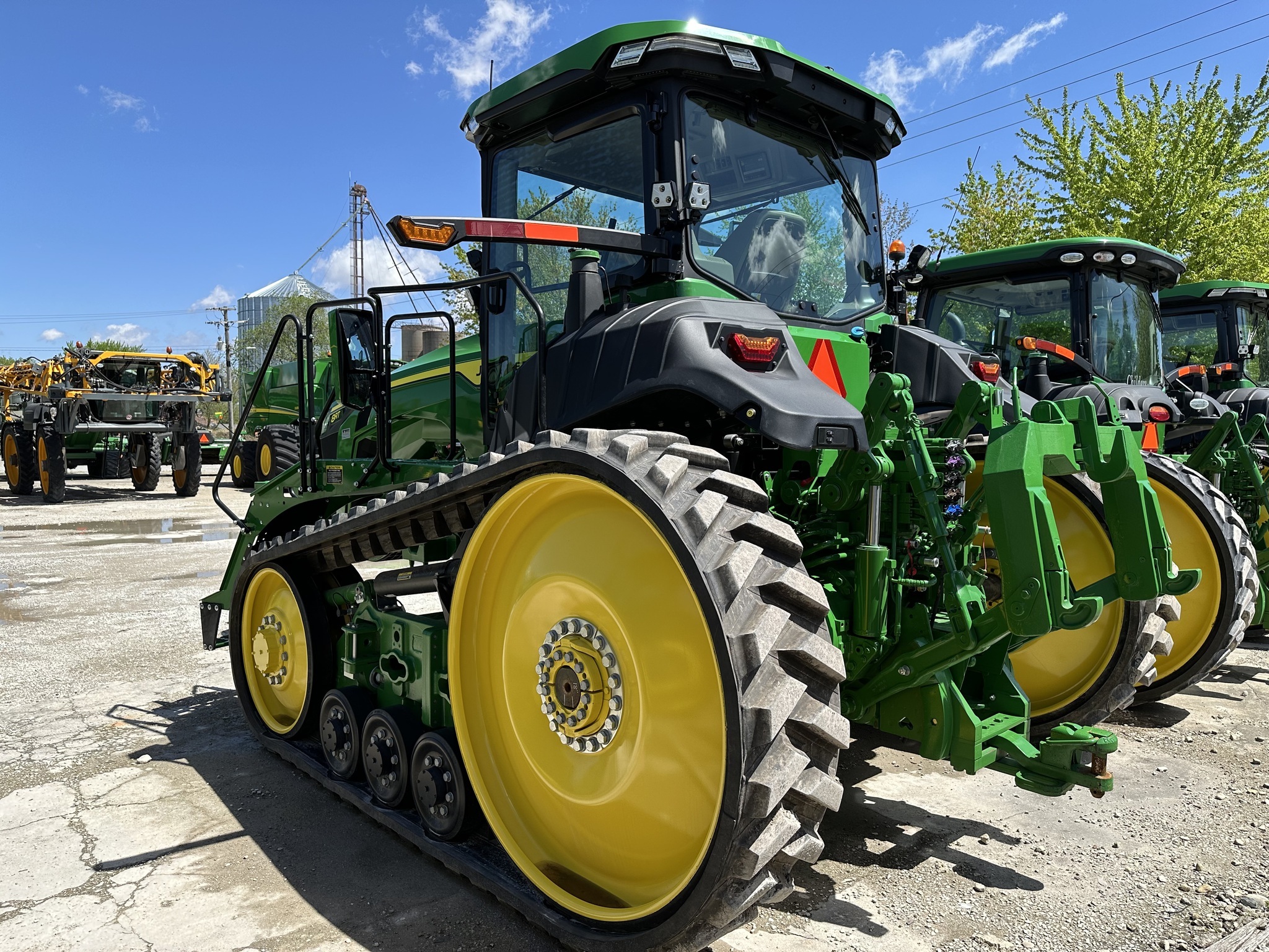 2023 John Deere 8RT 370 Tractor