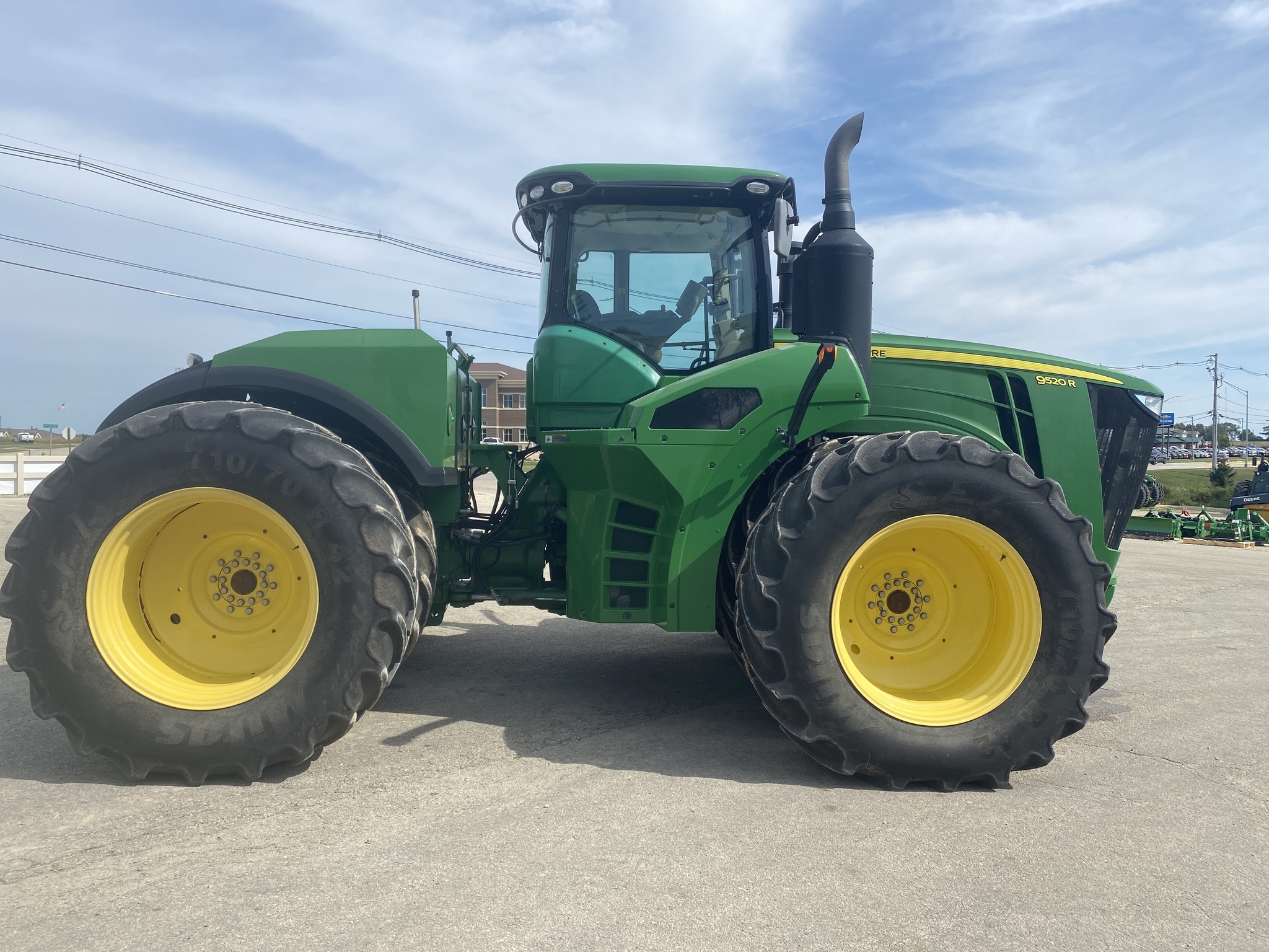 2015 John Deere 9520R Tractor