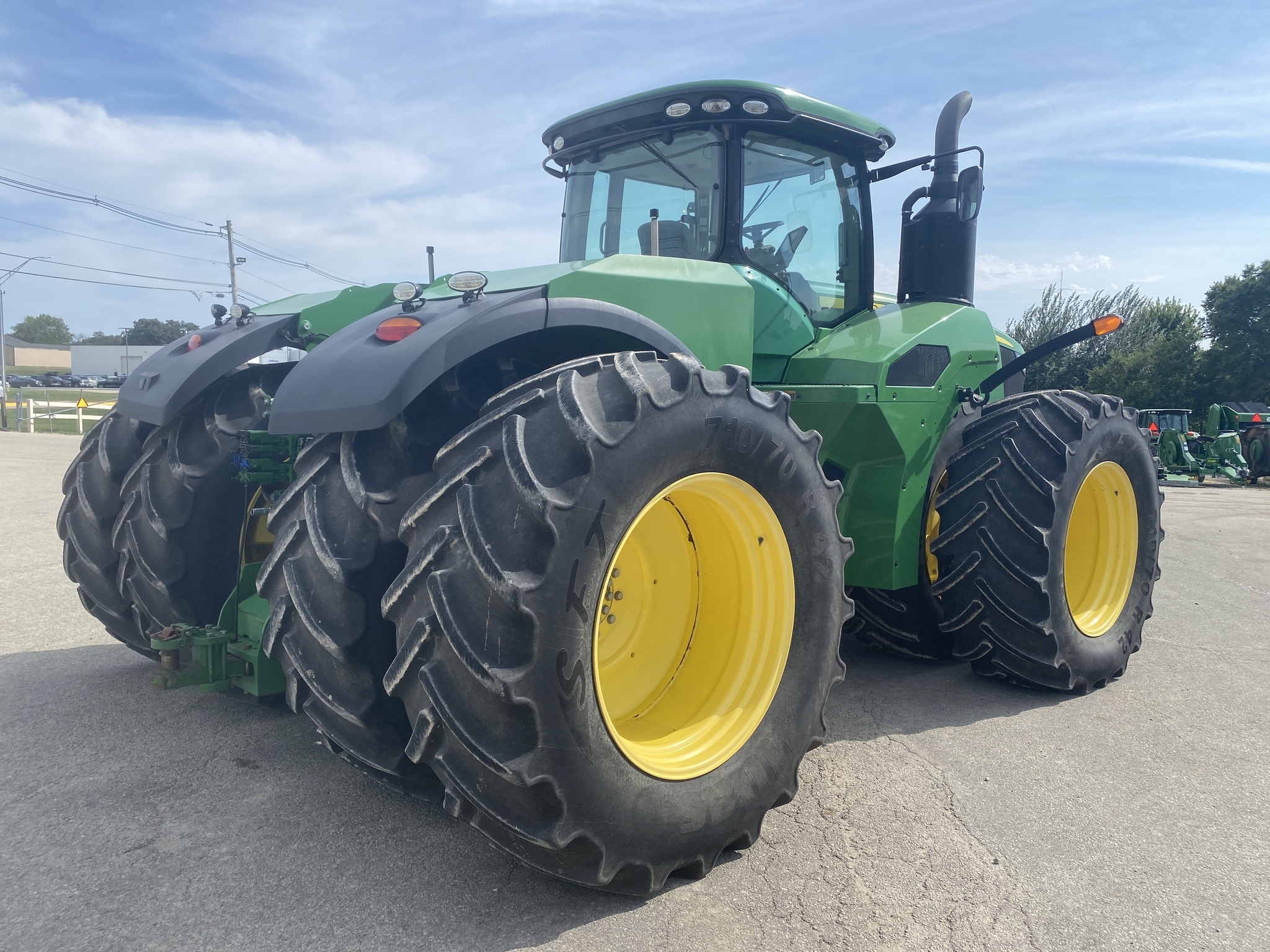 2015 John Deere 9520R Tractor