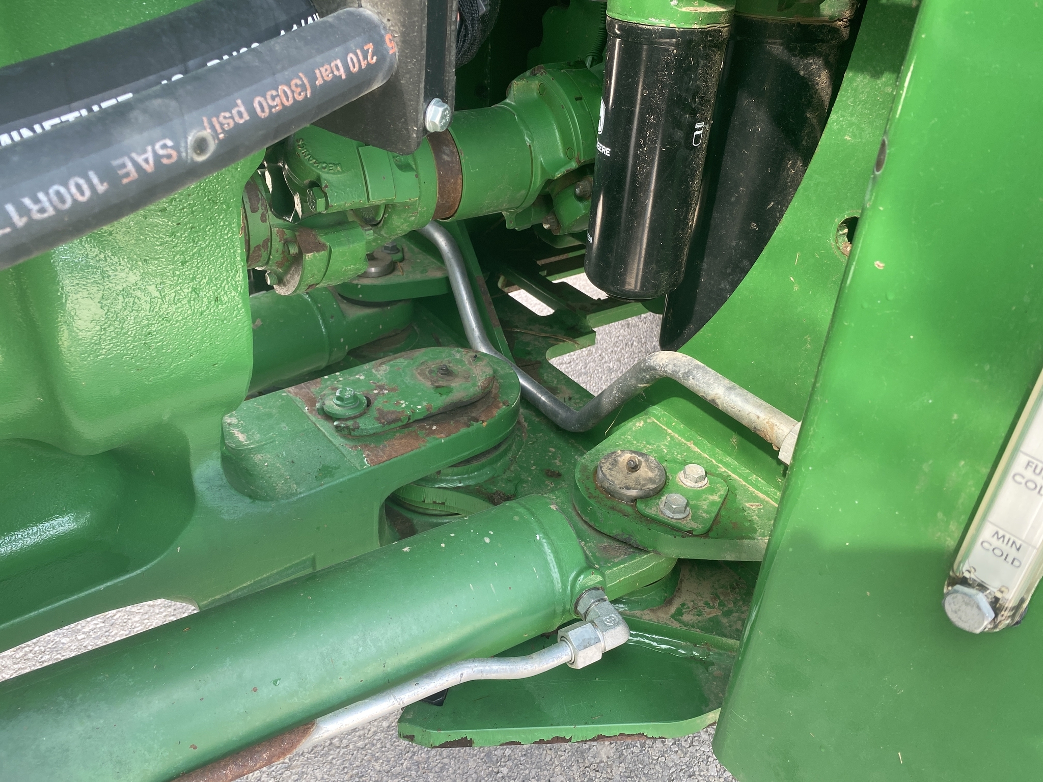2015 John Deere 9520R Tractor