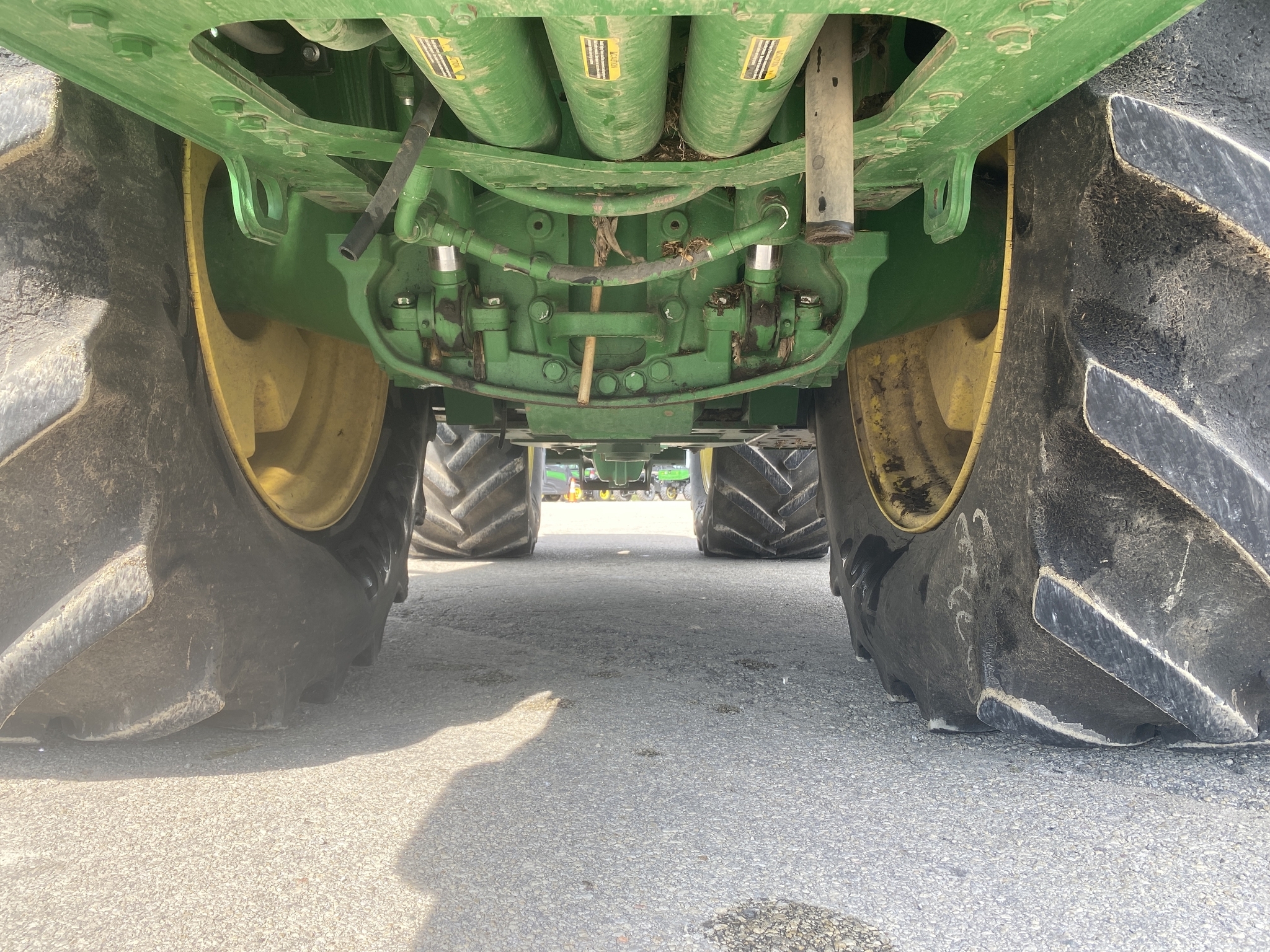 2015 John Deere 9520R Tractor