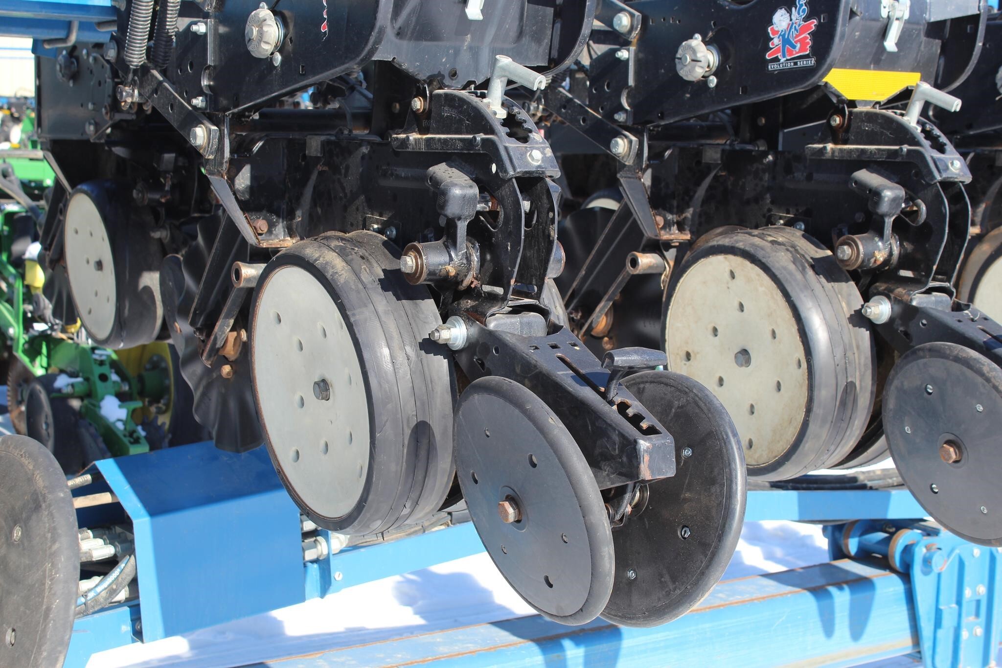 2013 Kinze 3600 ASD Planter