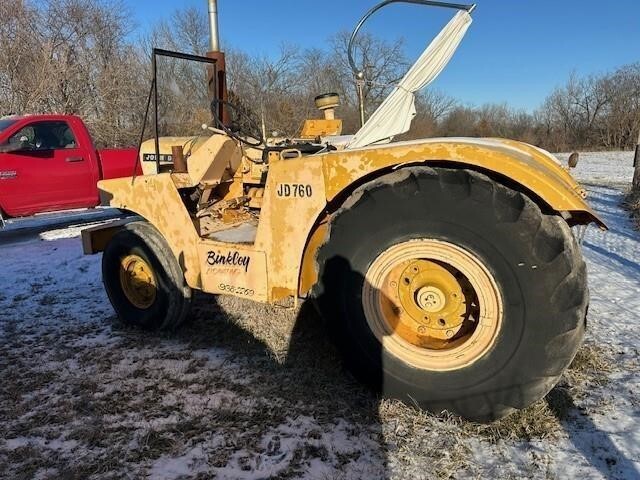  Deere 760 Scraper