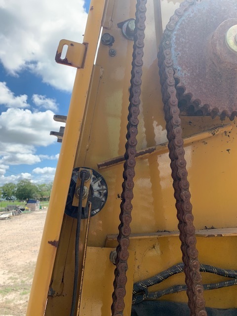 2001 Vermeer 605XL Round Baler