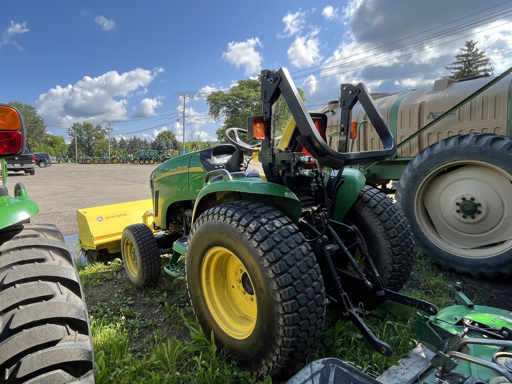 2012 John Deere 3720 Tractor
