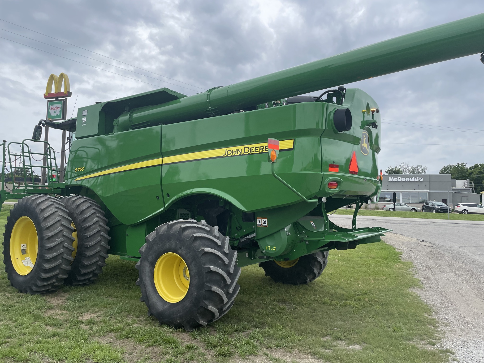 2021 John Deere S760 Combine