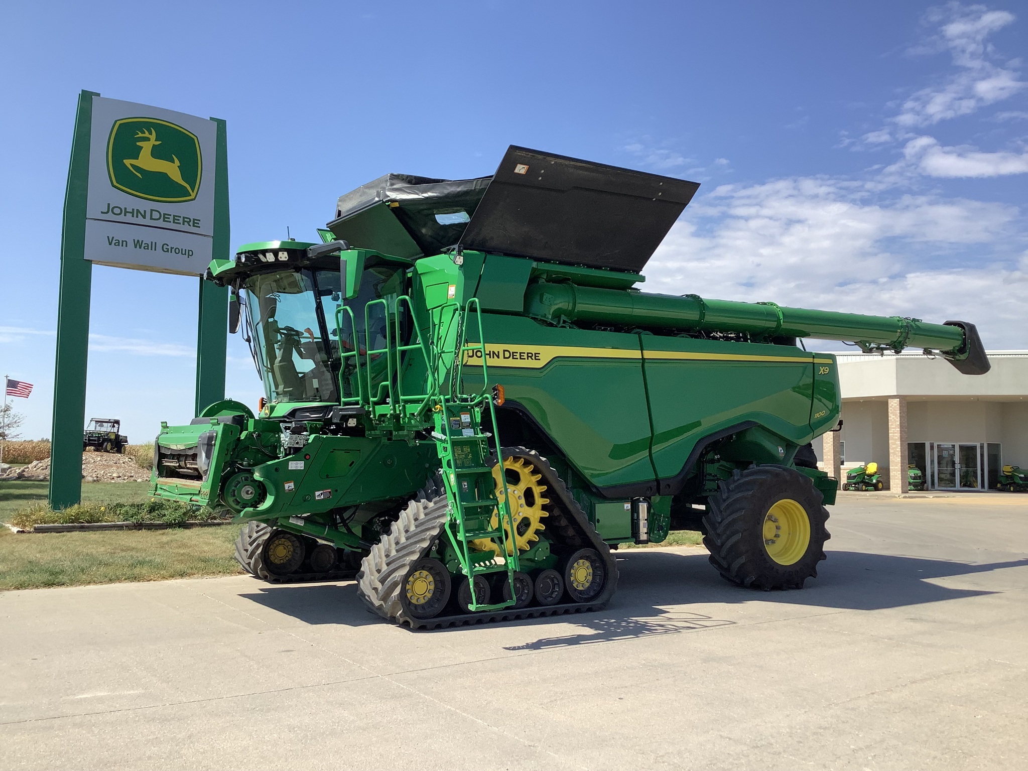 2023 John Deere X9 1100 Combine