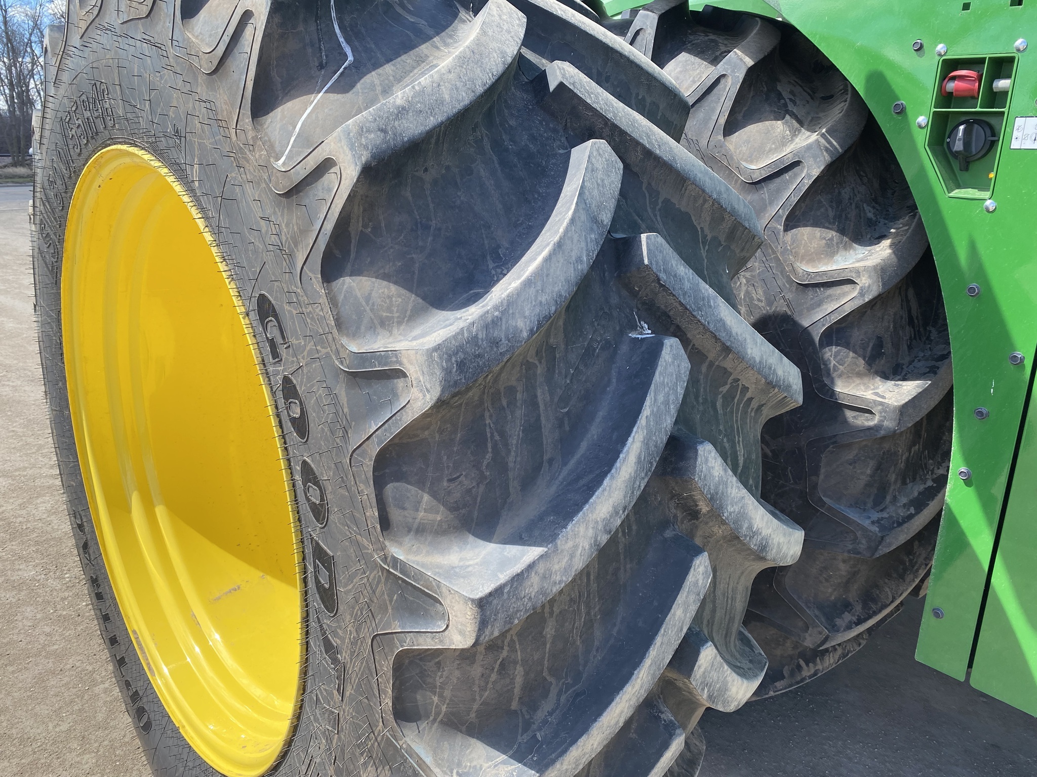 2023 John Deere 9R 640 Tractor