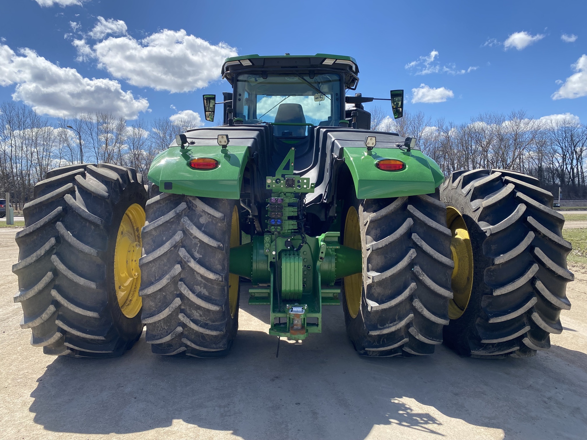 2023 John Deere 9R 640 Tractor