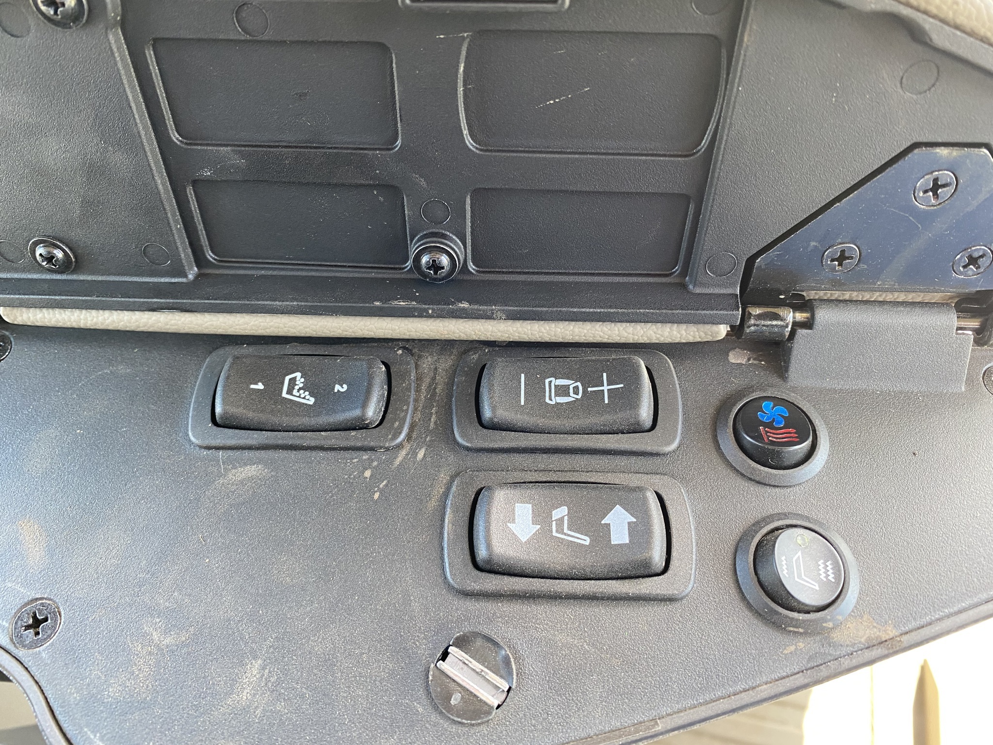 2023 John Deere 9R 640 Tractor