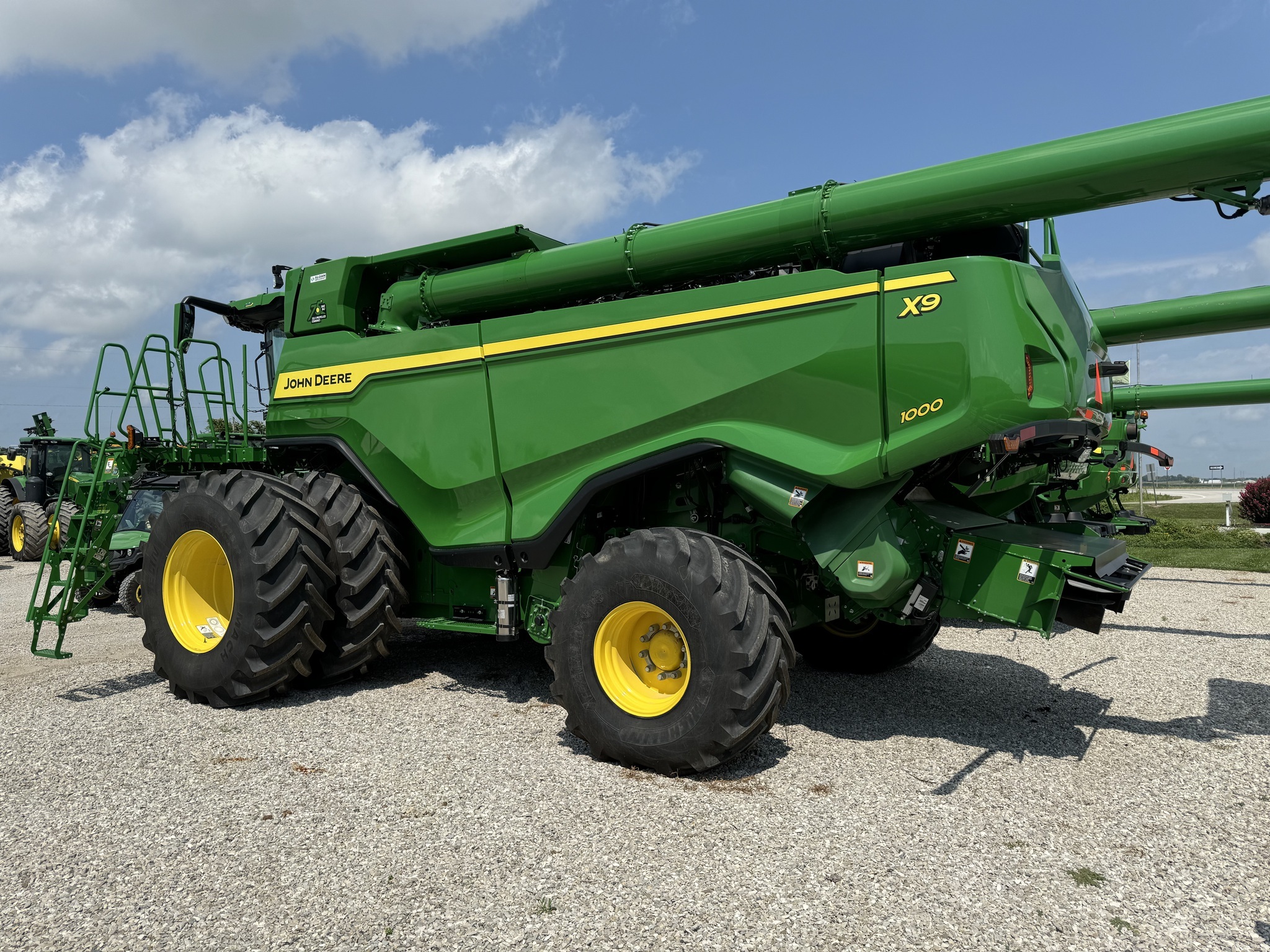 2022 John Deere X9 1000 Combine