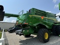 2022 John Deere X9 1000 Combine
