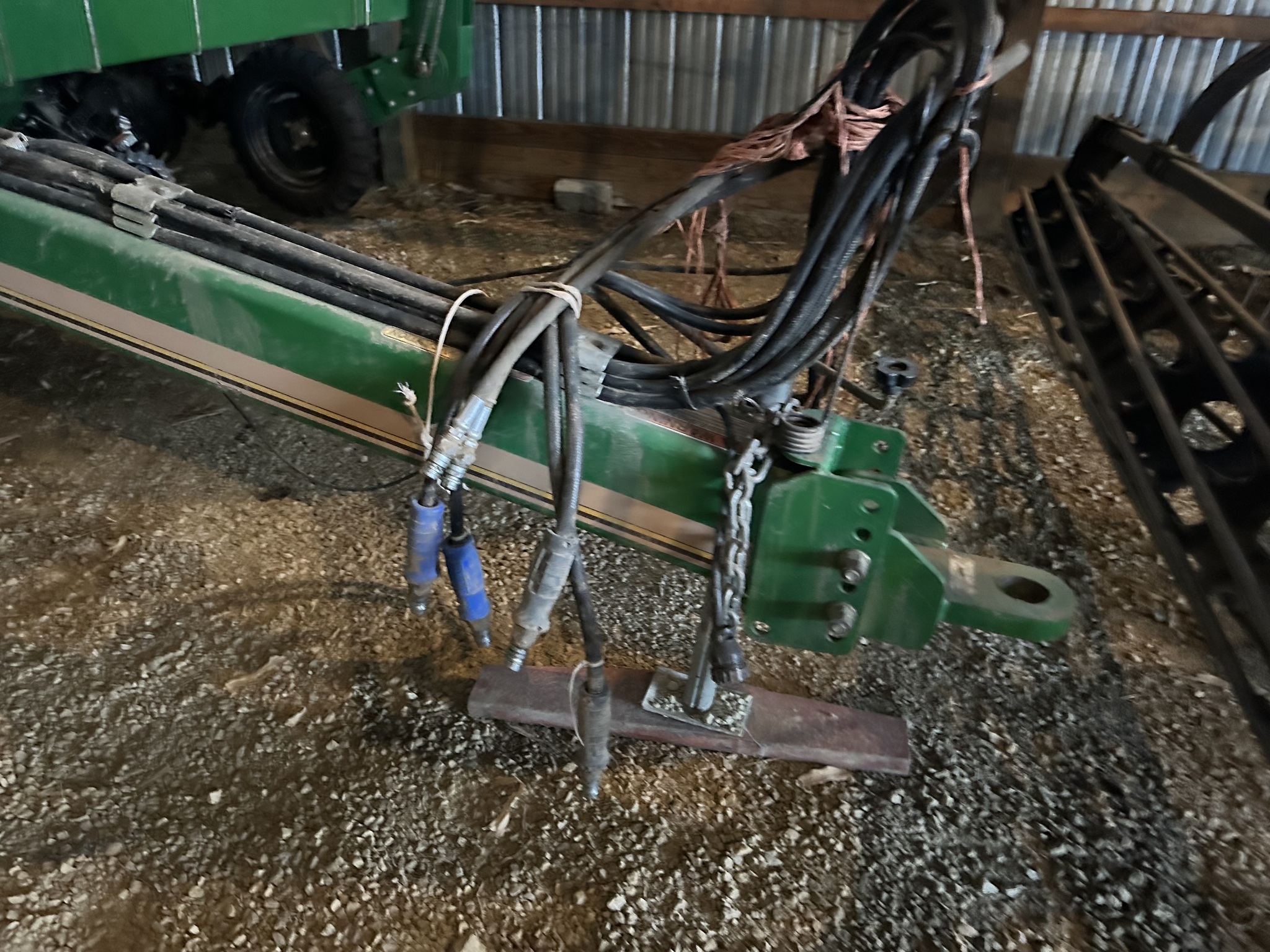 2010 Great Plains YP825A Planter