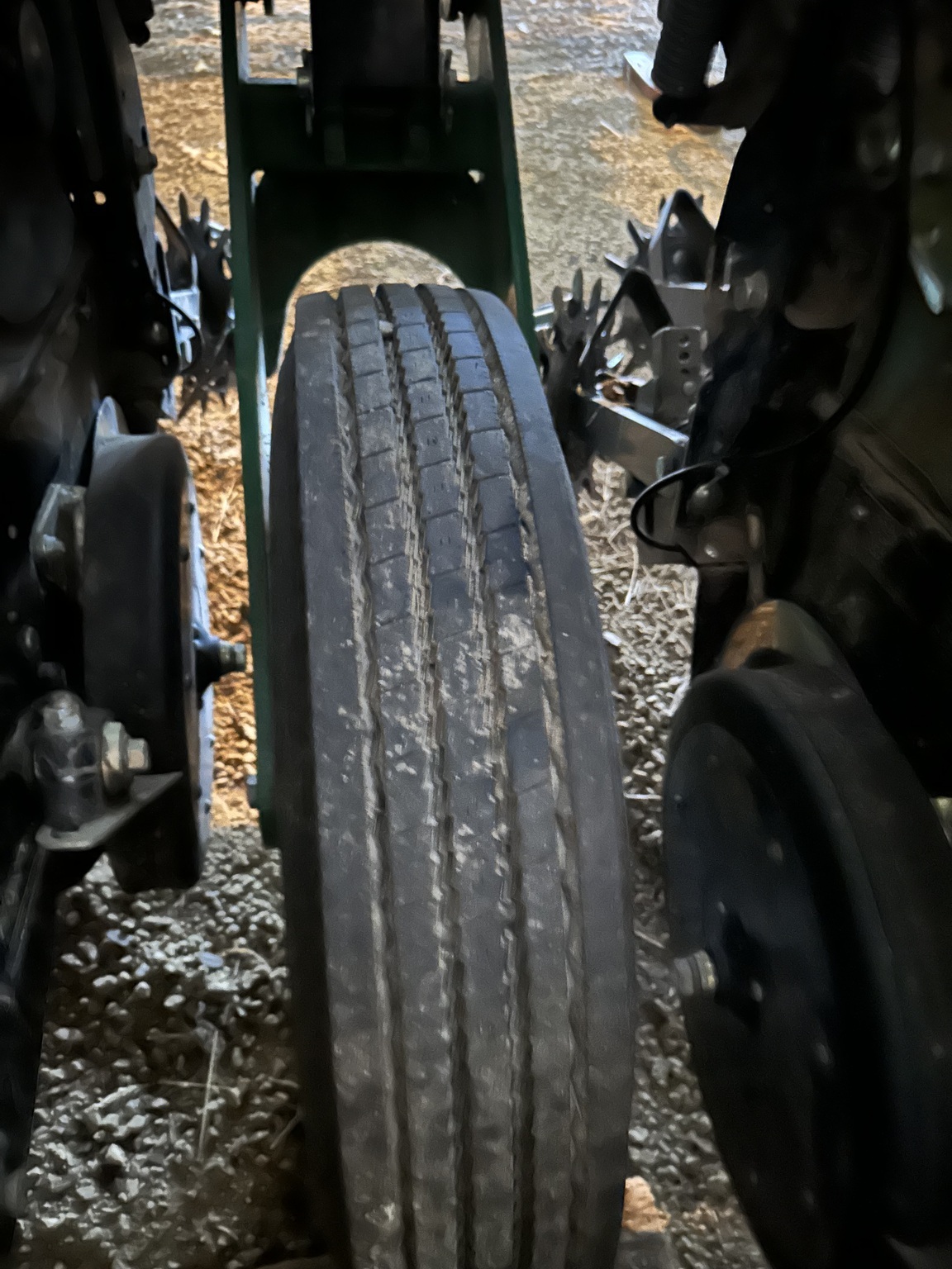 2010 Great Plains YP825A Planter