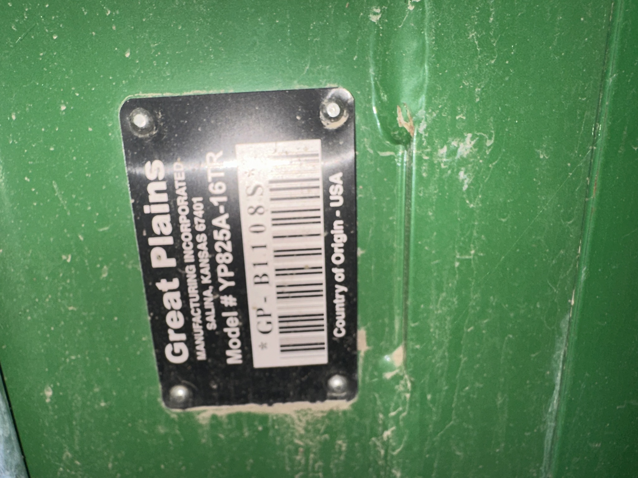 2010 Great Plains YP825A Planter