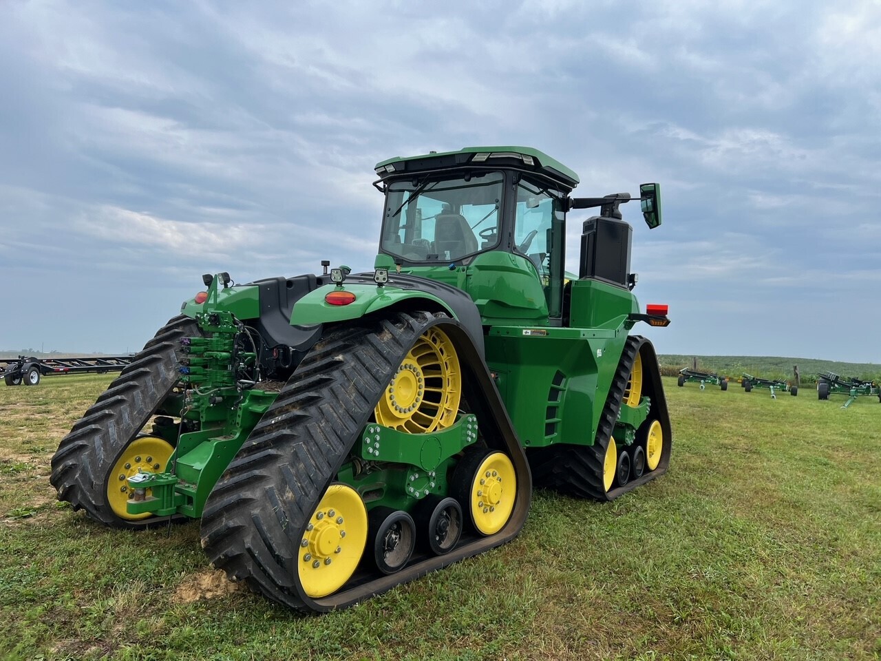 2023 John Deere 9RX 590 Tractor